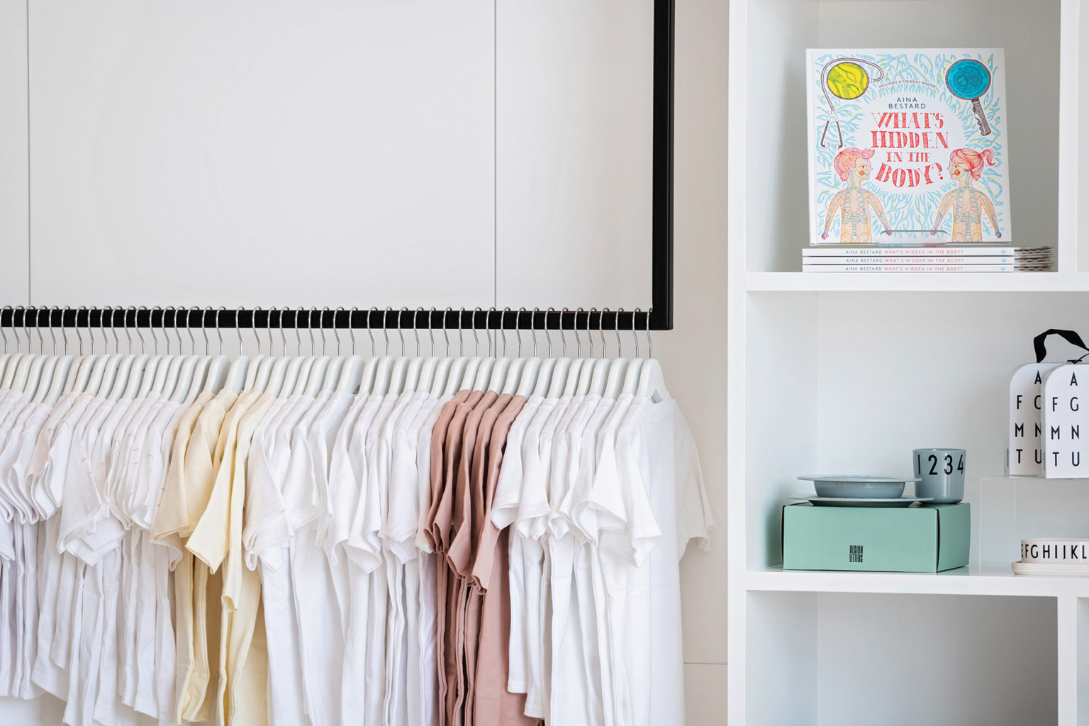 Realmomster White & The Bear Dubai Children Restaurant Concept 