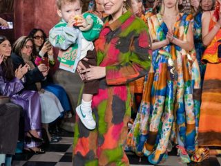 Realmomster Motherhood Fashion Bebe Catwalk